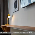 Apartman Leinetal Mit Kamin & Kaminholz, 1-3 Personen , Schlafzimmer Mit Boxspringbett 180x200 & Hochwertige Hotelbettwaesche, Bequemes Einzelbett Im Wohnzimmer, Terrasse, Einbaukueche, *