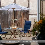 Leinetal Mit Kamin & Kaminholz, 1-3 Personen , Schlafzimmer Mit Boxspringbett 180x200 & Hochwertige Hotelbettwaesche, Bequemes Einzelbett Im Wohnzimmer, Terrasse, Einbaukueche, *