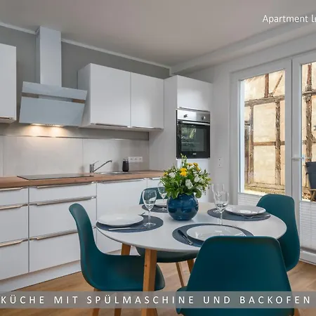 Apartment Leinetal Mit Kamin & Kaminholz, 1-3 Personen , Schlafzimmer Mit Boxspringbett 180X200 & Hochwertige Hotelbettwaesche, Bequemes Einzelbett Im Wohnzimmer, Terrasse, Einbaukueche, Northeim