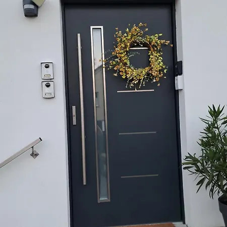 Hund Ohne Aufpreis -apartment Leinetal - Kamin In Der & Kaminholz Kostenlos - Hochwertige Hotelbettwaesche, 7 Min Zur Seenplatte, Privat Parkplatz - 1-3 Personen 아파트 노르트하임