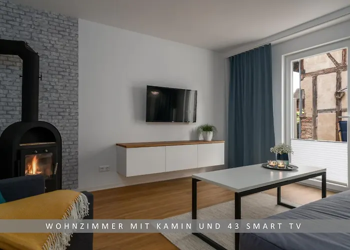 Leinetal Mit Kamin & Kaminholz, 1-3 Personen , Schlafzimmer Mit Boxspringbett 180x200 & Hochwertige Hotelbettwaesche, Bequemes Einzelbett Im Wohnzimmer, Terrasse, Einbaukueche, *